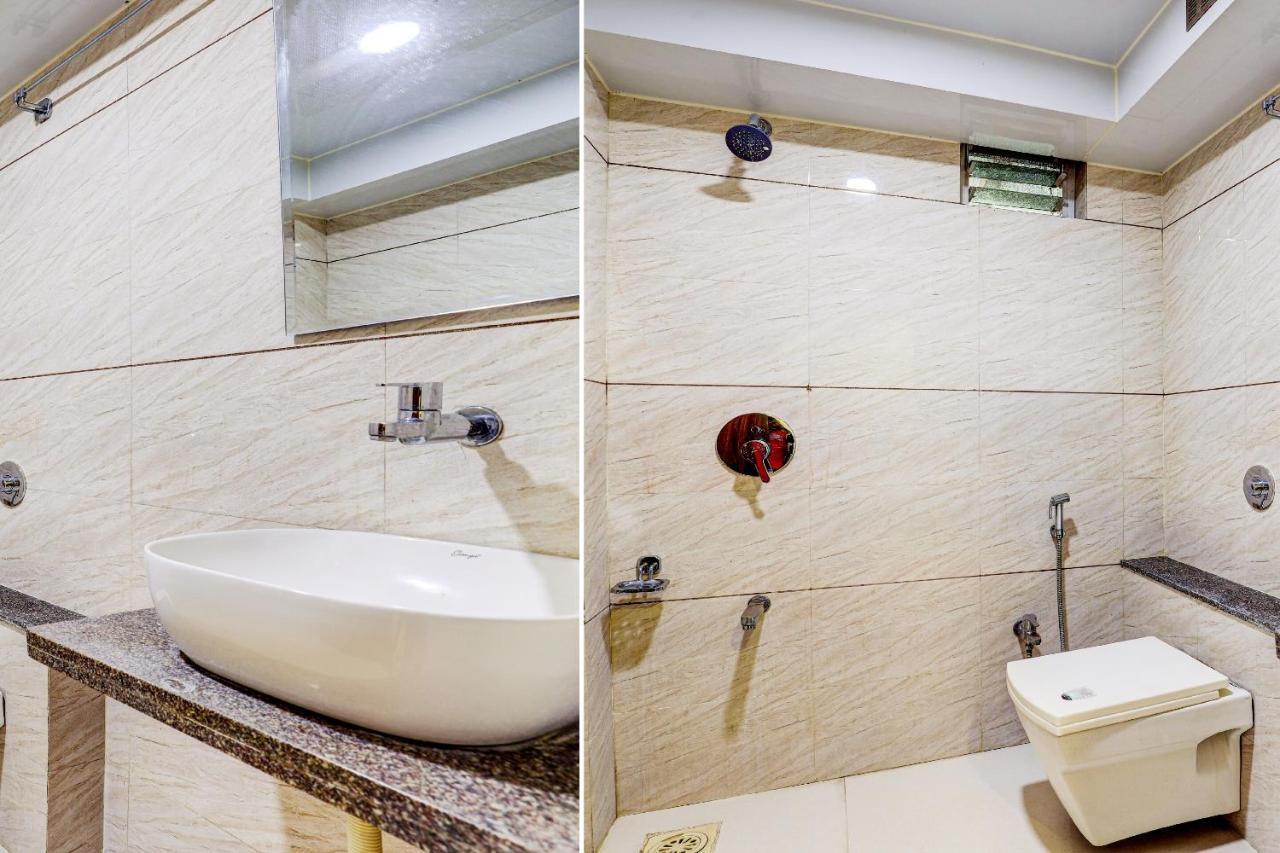 Oyo 77491 Hotel Shreenath Valsad Ngoại thất bức ảnh